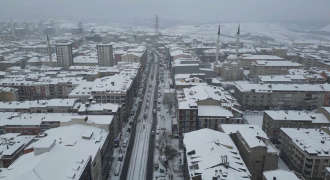 Beyaza bürünen Sultangazi havadan görüntülendi