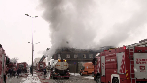 Tuzla’da çakmak fabrikasında çıkan yangın paniğe neden oldu
