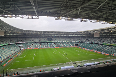 Kocaeli Stadyumu'nun zemini maça hazır