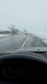 Arnavutköy’de kontrolden çıkan araç çayırlık alana uçtu: Kaza anı kamerada