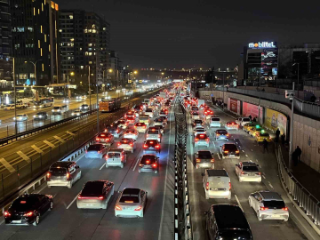 İstanbul’da trafik yoğunluğu yüzde 81’e çıktı