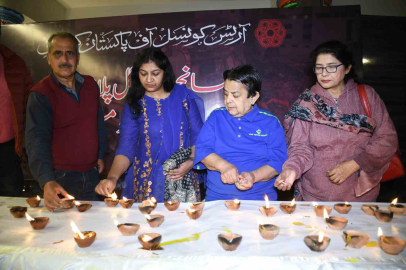 Pakistan’daki AVM yangınında can kaybı 67’ye yükseldi