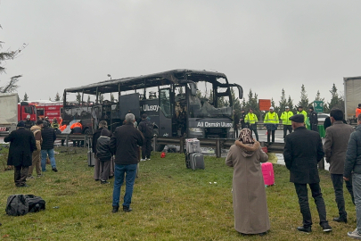 Yanık kokusu faciayı önledi: Şehirler arası otobüs alevlere teslim oldu