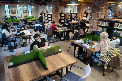 Başiskele'de tarıyıl tatilinde öğrencilerin adresi Kitaphane