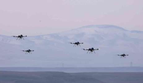 STM’nin sürü İHA’ları, gerçek mühimmatla hedefi vurdu