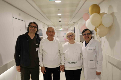 El ele gelip 24 saatte ayağa kalktılar