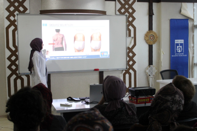 Çocuklarda skolyoz belirtilerine dikkat