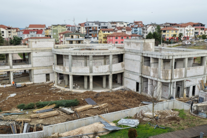 Başiskele'de çocuk kütüphanesi ve oyuncak müzesi inşaatı sürüyor