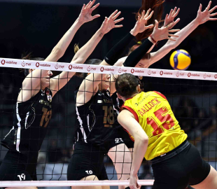 Sultanlar Ligi: Göztepe Voleybol: 1- V. Bank: 3