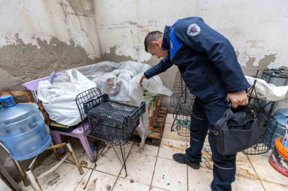 İzmir’de sağlıksız gıda üretimine suçüstü