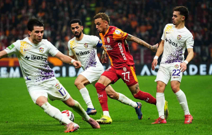 Galatasaray ligde 2 maç sonra gol yedi