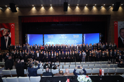 Bakan Bolat: "Türkiye dünya ekonomisinde 16. sıraya yükseldi, enflasyonu yüzde 20'ye çekmeyi planlıyoruz"