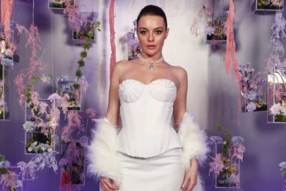 Melis Sezen'in beyaz tarzı! Şıklığıyla beğeni topladı