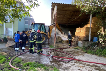 Harada çıkan yangında 70 balya saman yandı