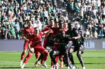Trendyol Süper Lig: Kocaelispor: 0 - Gaziantep FK: 0 (Maç devam ediyor)
