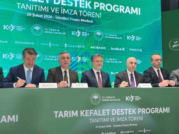 Bakan Yumaklı: "Tarımı sadece bir sektör olarak ele almak, düşünmek büyük bir yanılgı olur"