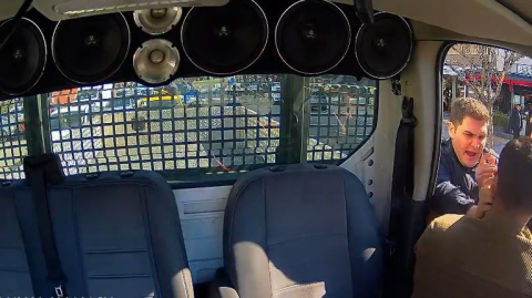 İzmir’de sürücüye darp olayıyla ilgili polislere idari işlem