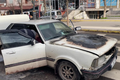 Körfez’de Seyir Halindeki Otomobil Alev Aldı! Sürücü Son Anda Kurtuldu