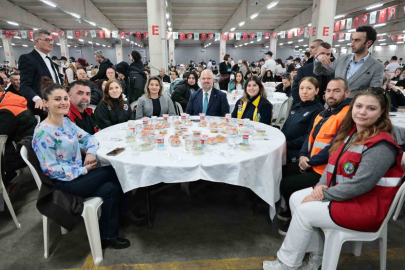 Başkan Pehlivan, personelle iftar sofrasında buluştu