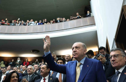 Cumhurbaşkanı Erdoğan: "Laiklik kavramının arkasına saklanmaktan vazgeçin" (1)