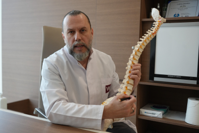 "Kapalı omurga cerrahisi ile felç riski yok denecek kadar azaltılabiliyor"