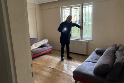 Altyapı çalışması sonrası apartmanı su bastı