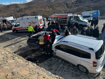 Bingöl’de feci kaza: 2 ölü, 3 yaralı