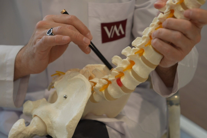 "Kapalı omurga cerrahisi ile felç riski yok denecek kadar azaltılabiliyor"