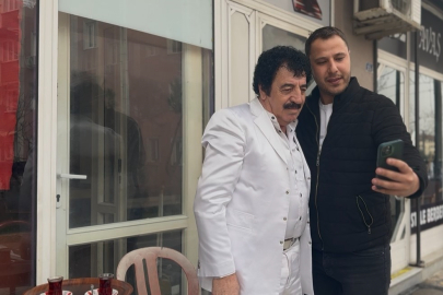 Müslüm Gürses’e benzerliğiyle şaşırttı: Görenler dönüp bir daha baktı