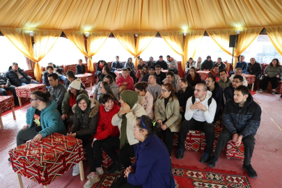 Özel bireyler Ramazan Sokağı'nda dolu dolu bir gün geçirdi