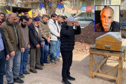 Ahşap evdeki yangında hayatını kaybeden bedensel engelli kişi toprağa verildi