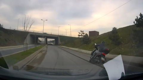 Başakşehir’de yarım bırakılan yol çalışması kazaya neden oldu