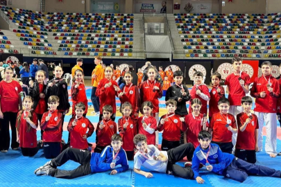 Körfezli karateciler il seçmelerinde 20 madalya kazandı