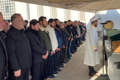 Futbolcu Mesut Özdemir'in babası Kocaeli'de son yolculuğuna uğurlandı