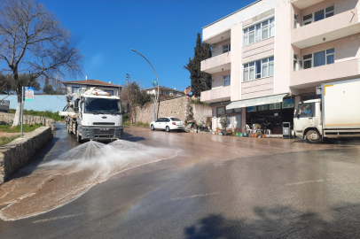 Dilovası'nda cadde ve pazar yerlerinde Ramazan ayı temizliği