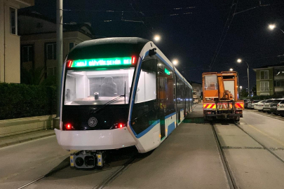 Filoya katılan yeni tramvay raylarla buluştu