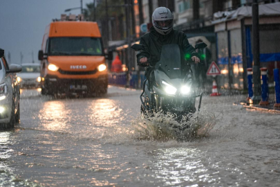 Bayramda Hava Planları Bozabilir! Meteoroloji Yağış Uyarısı Yaptı