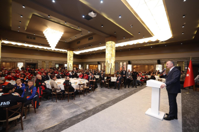 Vali Aktaş ve Büyükakın, Kocaeli Afet Gönüllüleri ile iftarda buluştu