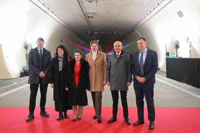 Orta Avrupa’nın en önemli ulaşım projelerinin başında gelen Karavanke Tüneli açıldı