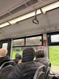 Arnavutköy’de belediye otobüsünün tavanından su aktı