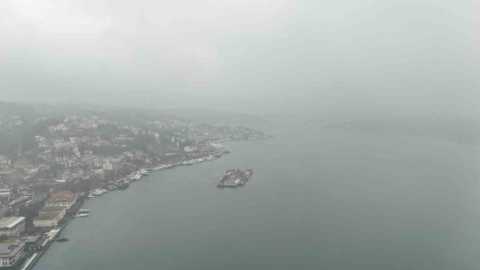İstanbul bayram sabahına sisle uyandı