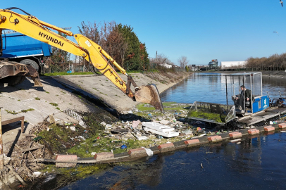 Kocaeli’de 12 metreküp atık denize ulaşmadan toplandı