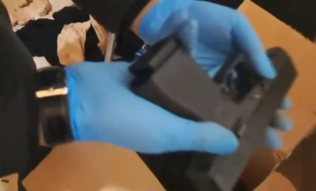 İstanbul’da kaçak silah operasyonu: 2 av tüfeği ve 122 tabanca ele geçirildi