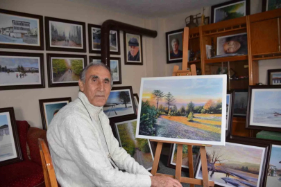 55 yıldır en yakın arkadaşı resim tuvali oldu
