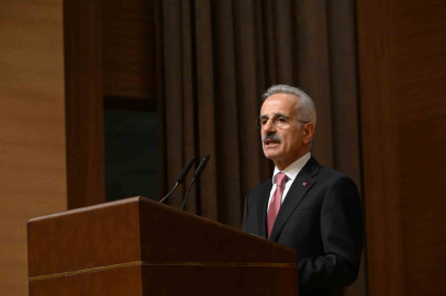 Bakan Uraloğlu: "5G hizmetlerini 2 yıl içerisinde ülkemizin her bir noktasında vatandaşlarımızın hizmetine sunacağız"