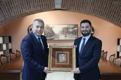 Trabzon Valisi Tahir Şahin’den Kağıthane’ye ziyaret