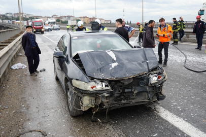 Kocaeli'de Yola Saçılan Atıklar Felaketi Getirdi: TEM’de 7 Araç Birbirine Girdi!