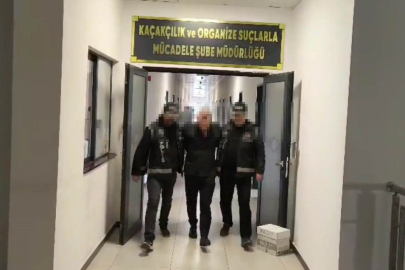 15 yıl hapis cezasıyla aranıyordu: Sahte avukat kimlikleriyle yakalandı