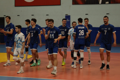 TVF Erkekler Voleybol 1. Ligi Yarı Finali: Kocaeli Büyükşehir Belediye Kağıtspor: 4 - Arkasspor: 1