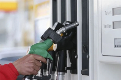 Akaryakıta Dev Zam: Motorine 7,67 TL, Benzine 2,29 TL Artış Geliyor